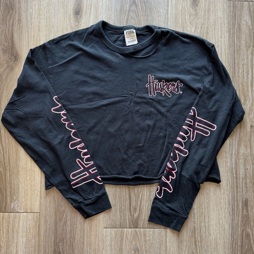 Huskers black crop top